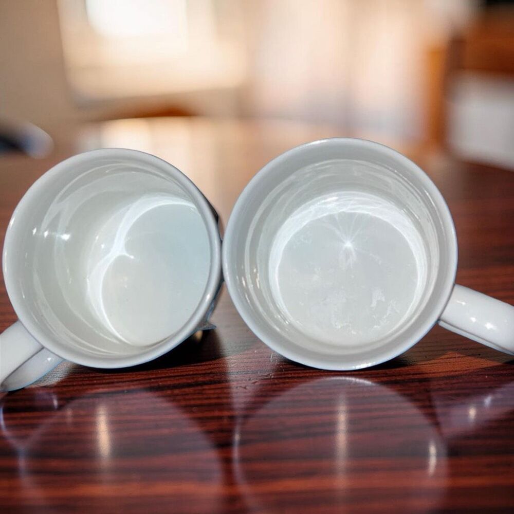 Vintage Frederick Warne & Co. Wedgewood 1993 PETER RABBIT & BENJAMIN BUNNY Cups - Picture 2 of 6